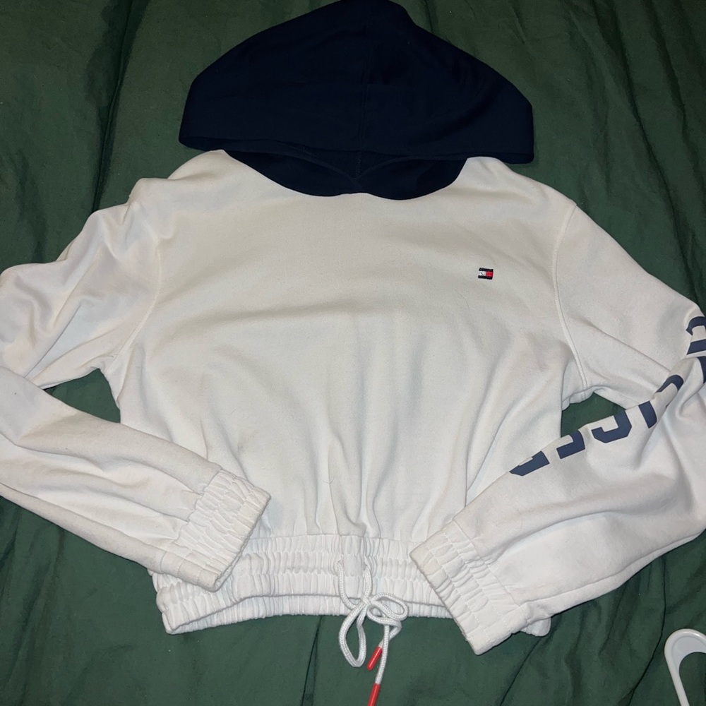 Tommy Hilfiger Cropped Hoodie